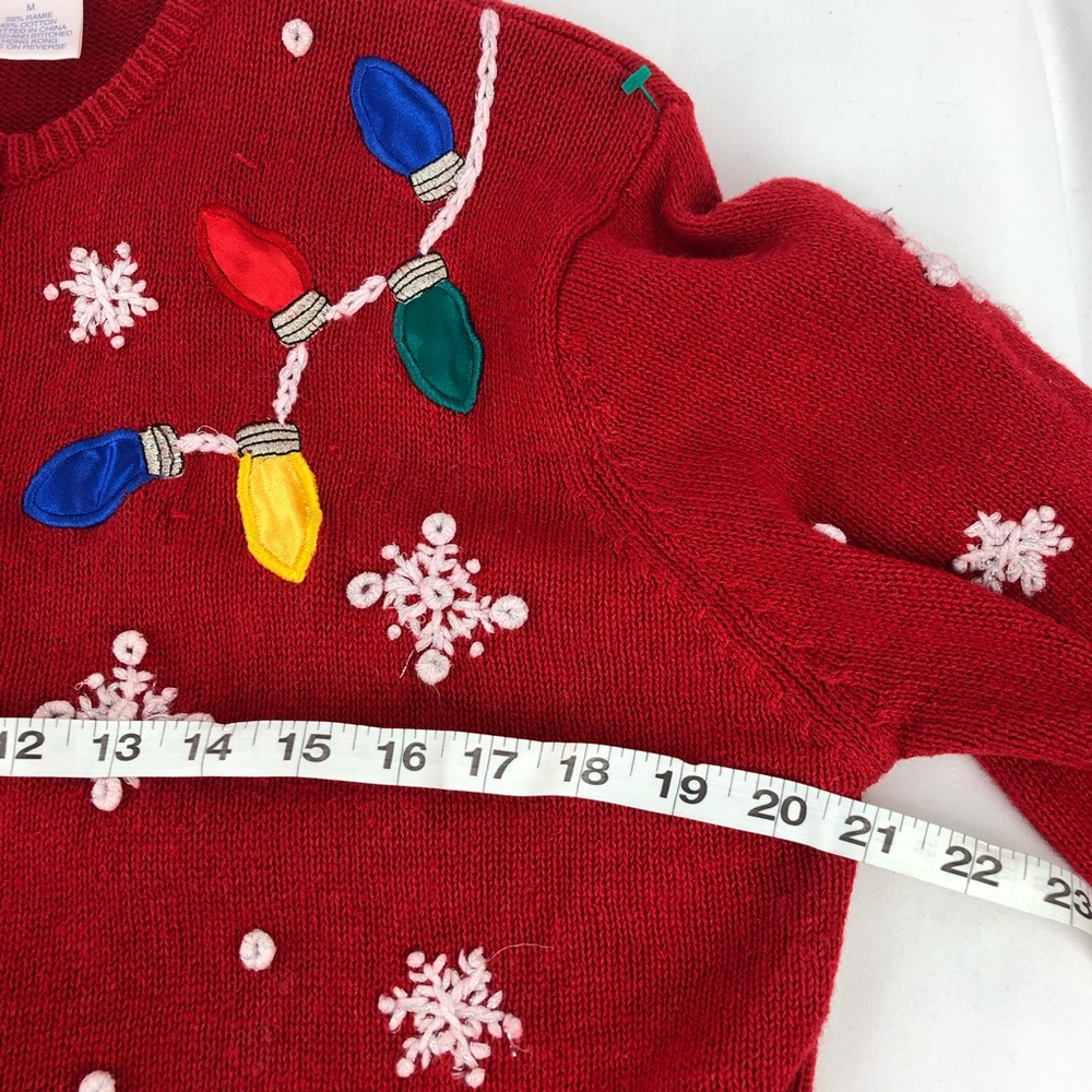🎄Vibrant Christmas sweater by Avon beautiful - Picture 4 of 6